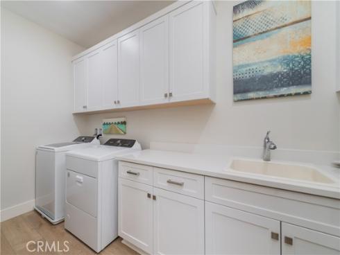 53 Lunar , Irvine, CA