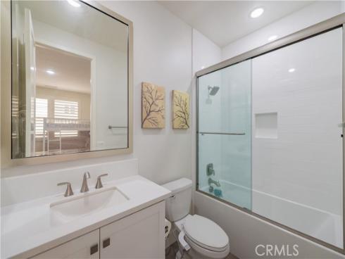 53 Lunar , Irvine, CA