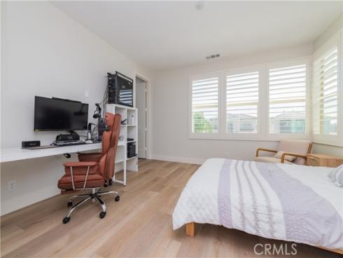 53 Lunar , Irvine, CA