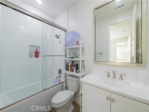 53 Lunar , Irvine, CA