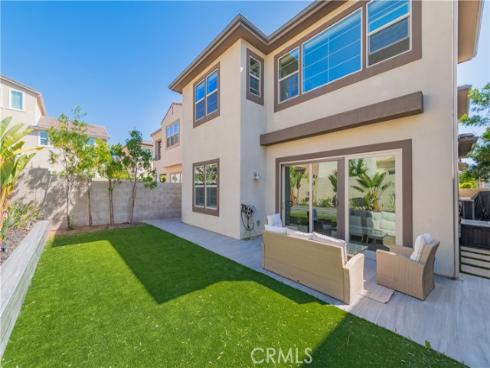 53 Lunar , Irvine, CA