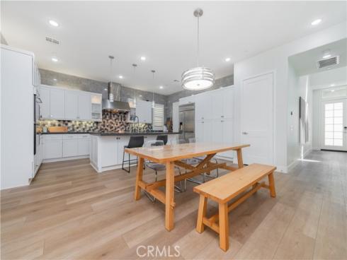 53 Lunar , Irvine, CA