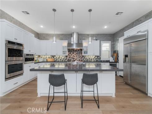 53 Lunar , Irvine, CA