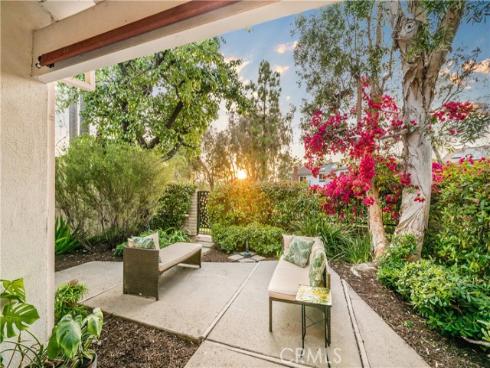 20 Mandrake Way, Irvine, CA