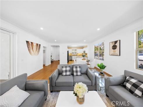 100 Blaze , Irvine, CA