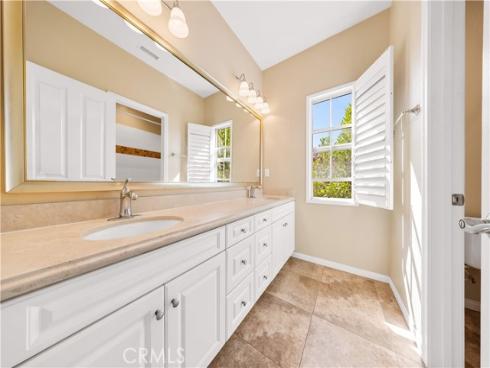 100 Blaze , Irvine, CA