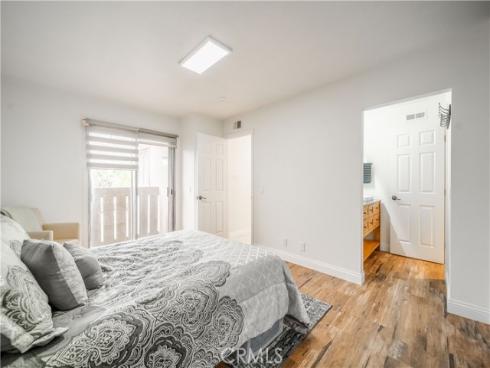 46 Echo 16 Run, Irvine, CA