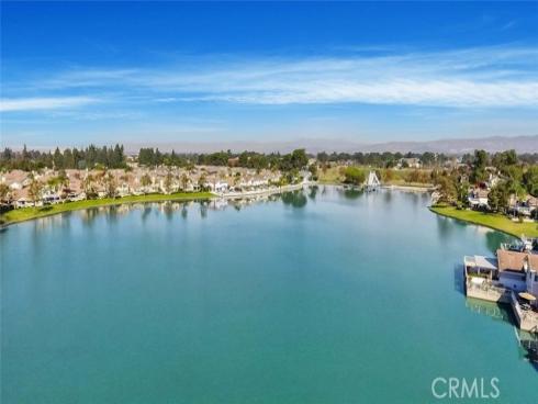 46 Echo 16 Run, Irvine, CA