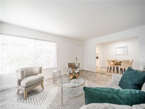 46 Echo 16 Run, Irvine, CA