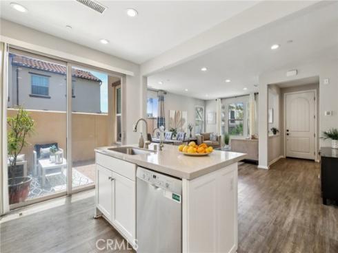 114 Desert Lotus , Irvine, CA