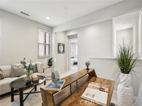 114 Desert Lotus , Irvine, CA