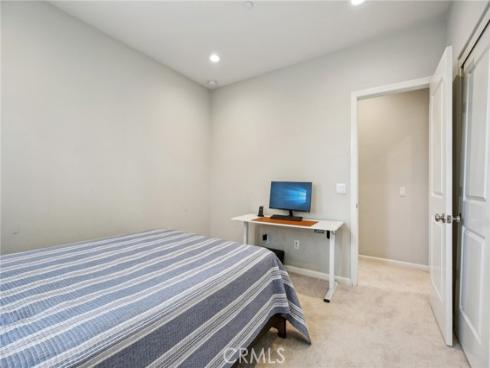 114 Desert Lotus , Irvine, CA