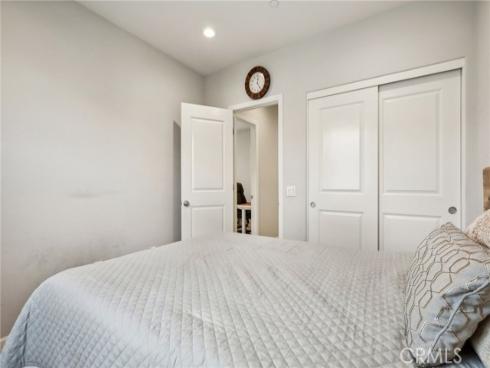 114 Desert Lotus , Irvine, CA