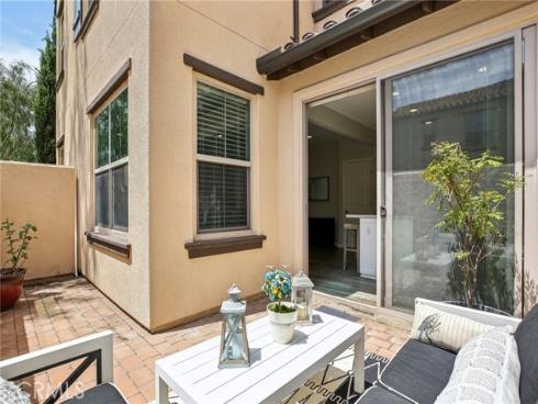 114 Desert Lotus , Irvine, CA