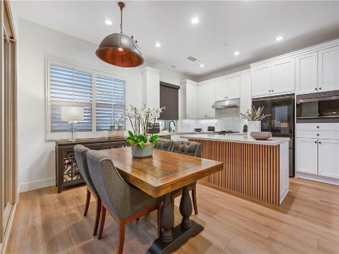 89 Kestrel , Irvine, CA