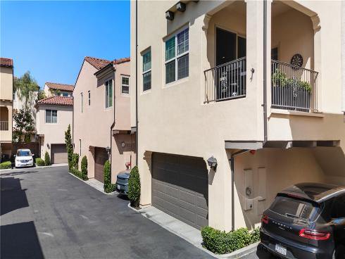 89 Kestrel , Irvine, CA