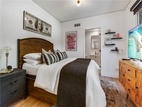 89 Kestrel , Irvine, CA