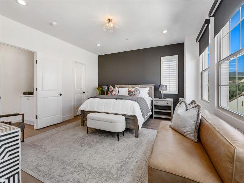 89 Kestrel , Irvine, CA