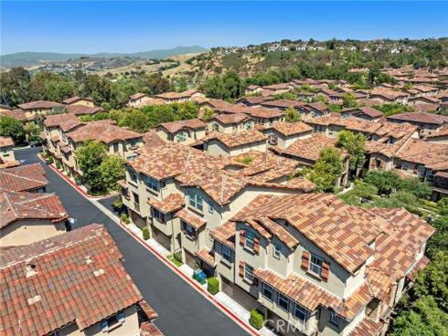 125 Danbrook , Irvine, CA