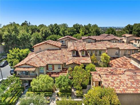 125 Danbrook , Irvine, CA