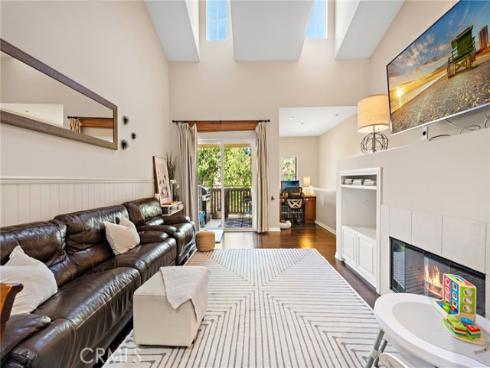 125 Danbrook , Irvine, CA