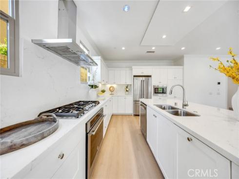 182 Frontier , Irvine, CA