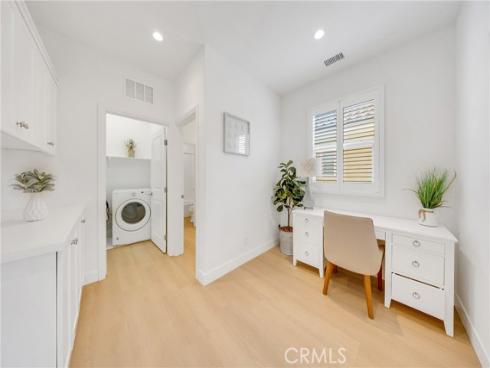 182 Frontier , Irvine, CA