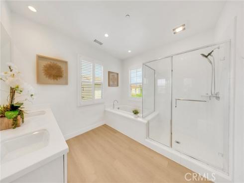 182 Frontier , Irvine, CA