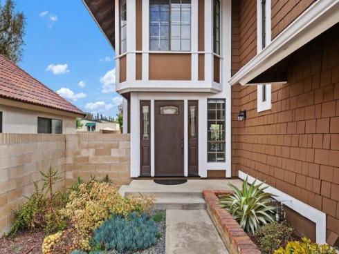 6 Cape Cod , Irvine, CA