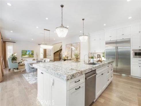 85  Spacial  , Irvine, CA