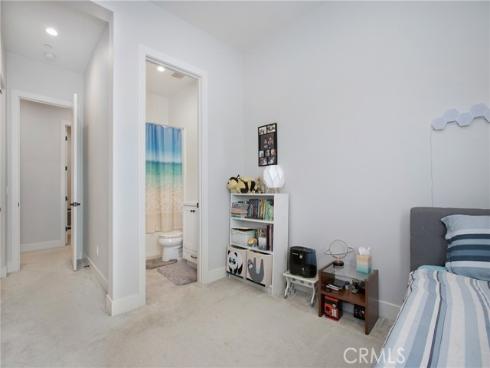 85  Spacial  , Irvine, CA