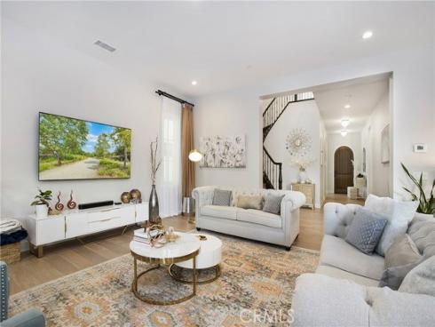 85  Spacial  , Irvine, CA