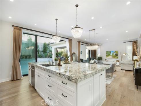 85  Spacial  , Irvine, CA