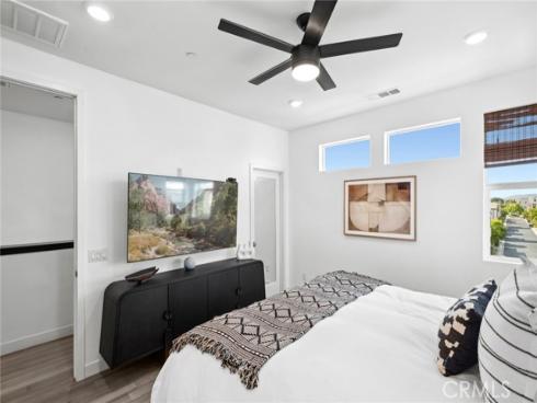 258 Merit , Irvine, CA