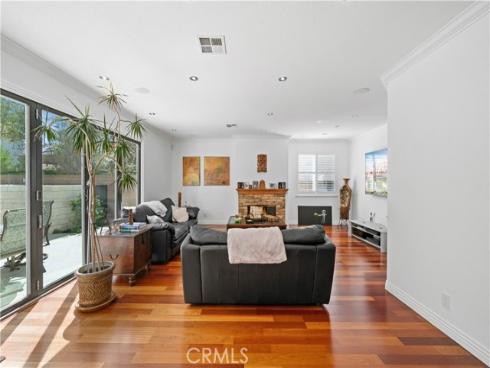 8 Delano , Irvine, CA