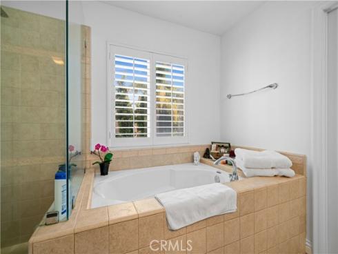 8 Delano , Irvine, CA