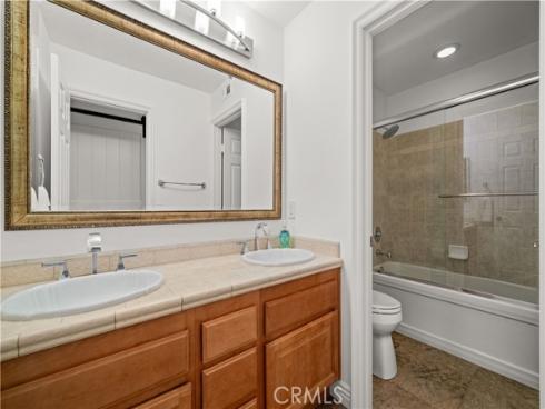 8 Delano , Irvine, CA