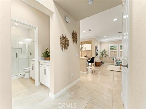 126 Yellow Pine , Irvine, CA