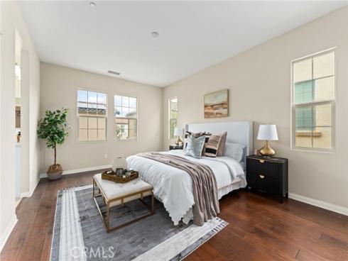 126 Yellow Pine , Irvine, CA