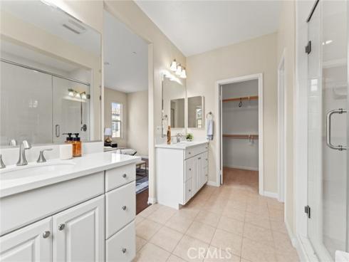 126 Yellow Pine , Irvine, CA