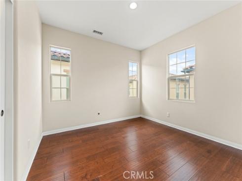 126 Yellow Pine , Irvine, CA