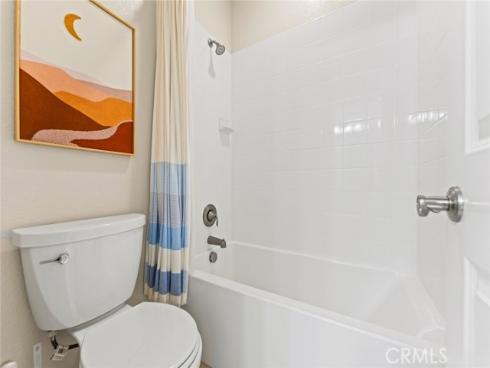 126 Yellow Pine , Irvine, CA