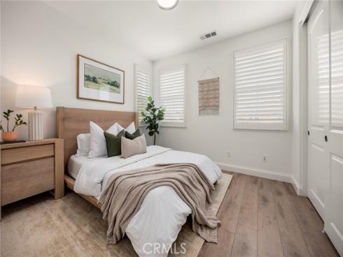 167 Loneflower , Irvine, CA