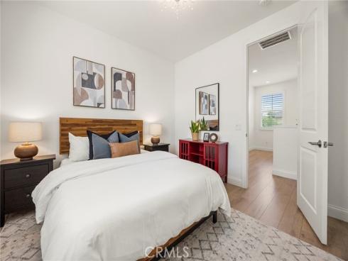 167 Loneflower , Irvine, CA