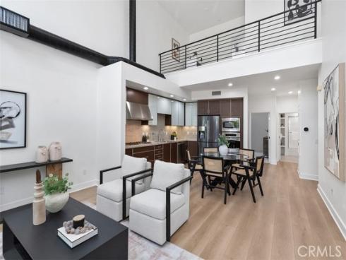 27 Delancy , Irvine, CA