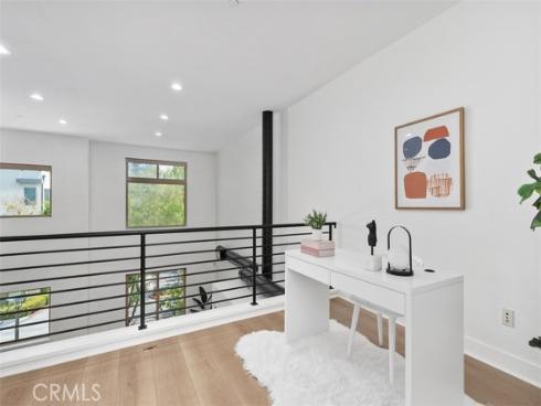 27 Delancy , Irvine, CA