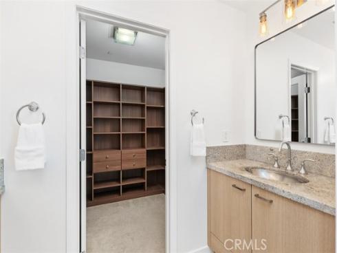 27 Delancy , Irvine, CA