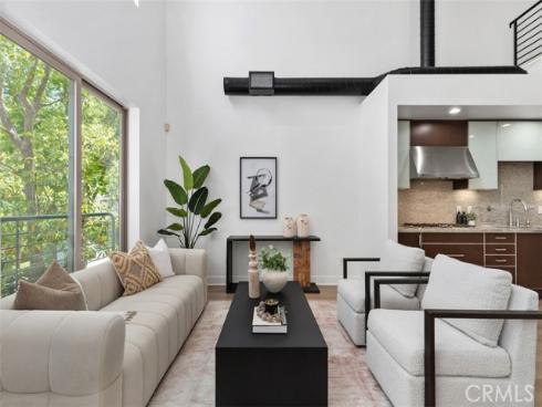 27 Delancy , Irvine, CA