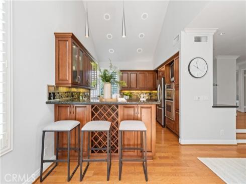 26 Lakefront 76 , Irvine, CA