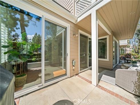 26 Lakefront 76 , Irvine, CA